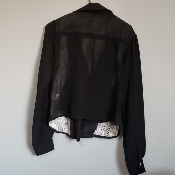 Ladies blouse - Picture 4 of 6